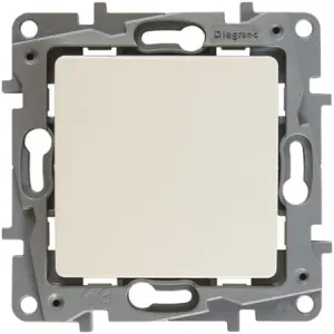 Переключатель 1-клавишный Legrand ETIKA, скрытый монтаж, слоновая кость, 672305