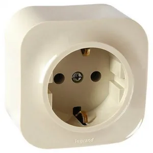 Розетка Legrand QUTEO, открытый монтаж, с заземлением, со шторками, слоновая кость, 782250